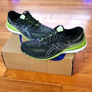 Asics Gel-Kayano 28 Size 11 Black/Hazard Green *Lightly Worn*